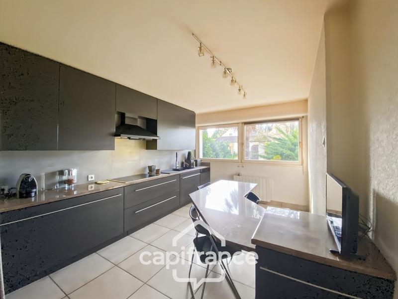 Maison - 192 m² - 8 pièces