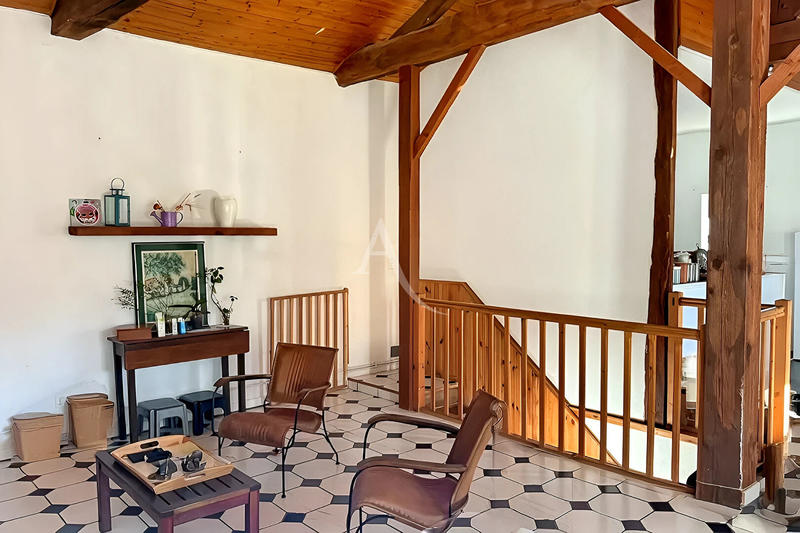 Maison - 97 m² - 3 pièces