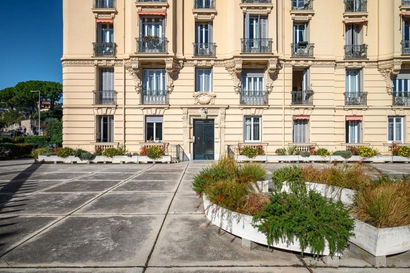 Appartement bourgeois - 125 m² - 5 pièces