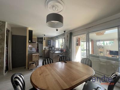 Maison - 149 m² - 6 pièces