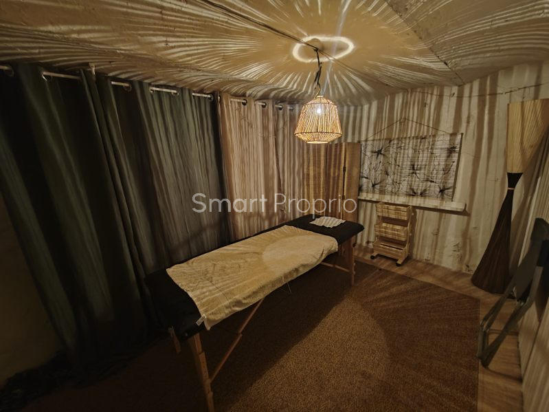 Fonds de commerce - Magasins - 63 m²