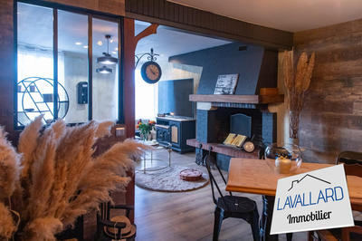 Maison - 170 m² - 8 pièces