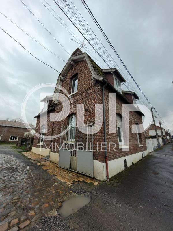 Immeuble - 137 m² - 8 pièces