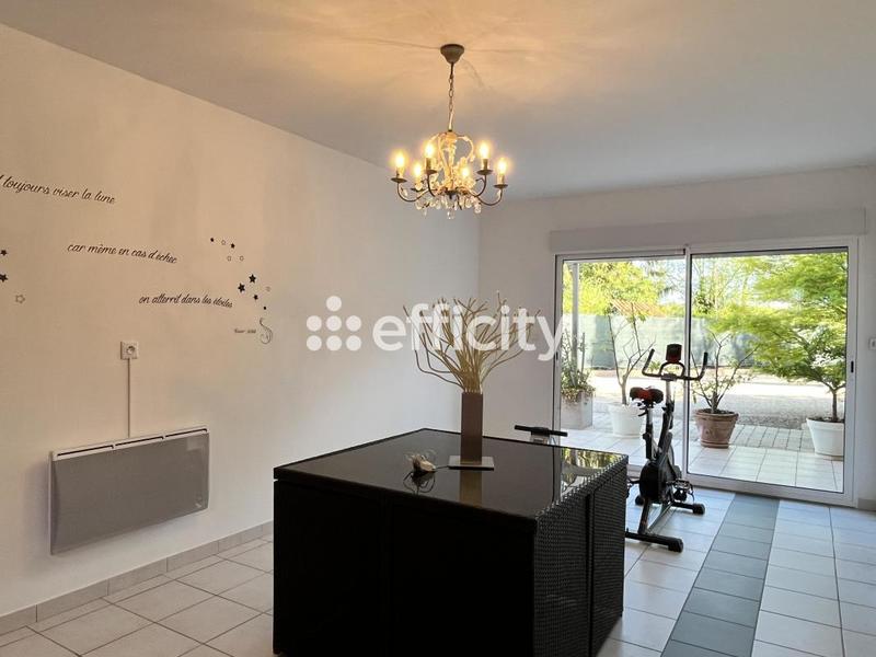 Maison - 236 m² - 8 pièces