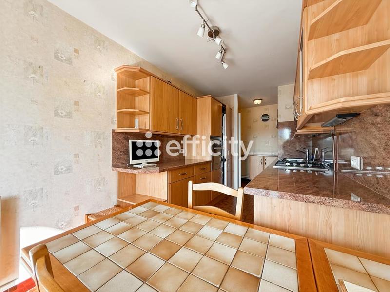 Appartement - 82 m² - 4 pièces