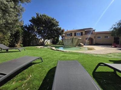 Mas - 536 m² - 16 pièces