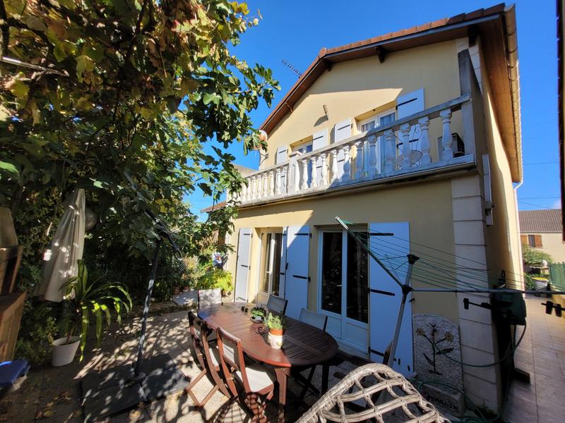 Maison - 112 m² - 6 pièces