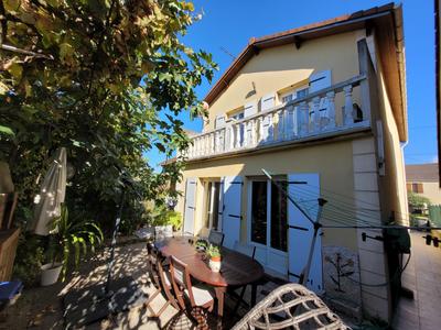 Maison - 112 m² - 6 pièces