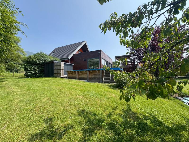 Maison - 211 m² - 5 pièces