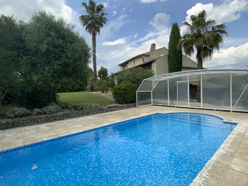 Maison - 273 m² - 6 pièces