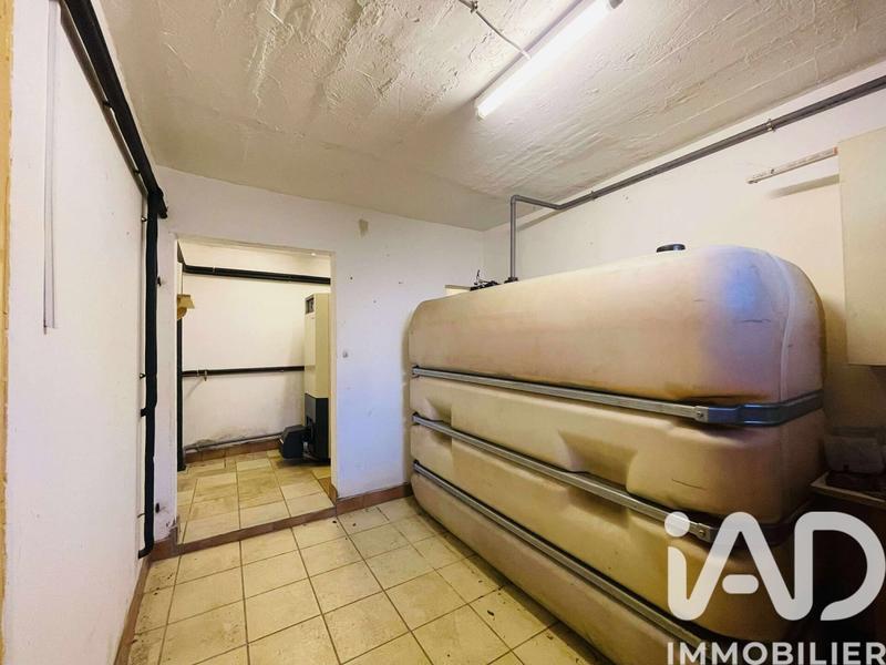 Maison - 143 m² - 9 pièces