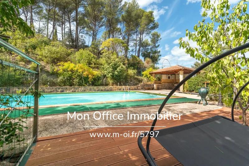 Maison - 160 m² - 5 pièces