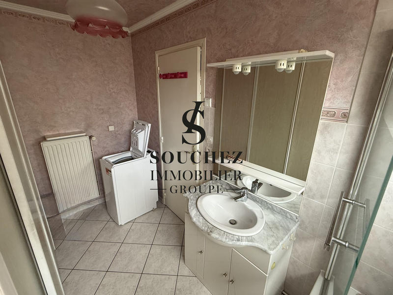 Maison - 95 m² - 3 pièces