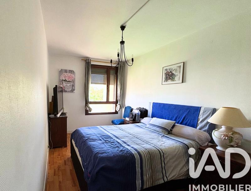 Appartement - 93 m² - 5 pièces