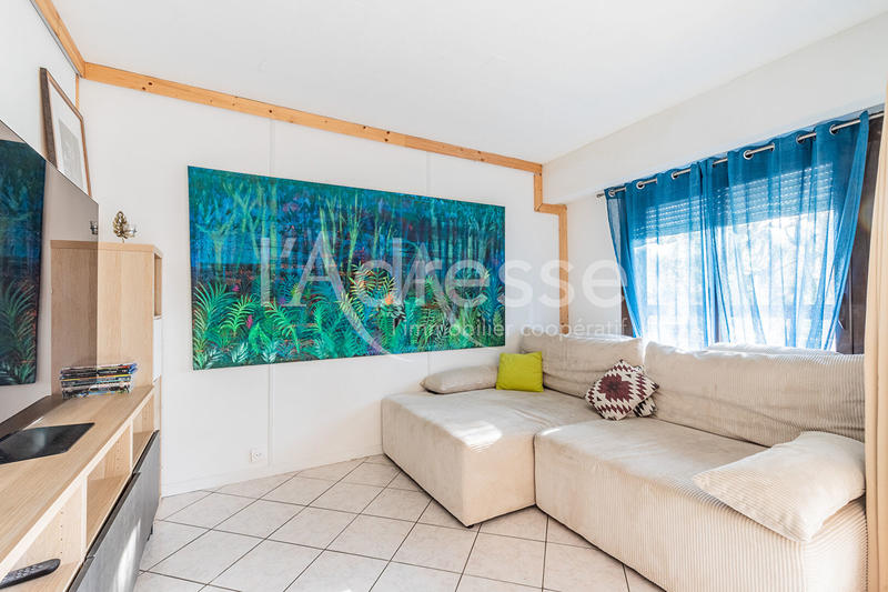 Appartement - 92 m² - 4 pièces