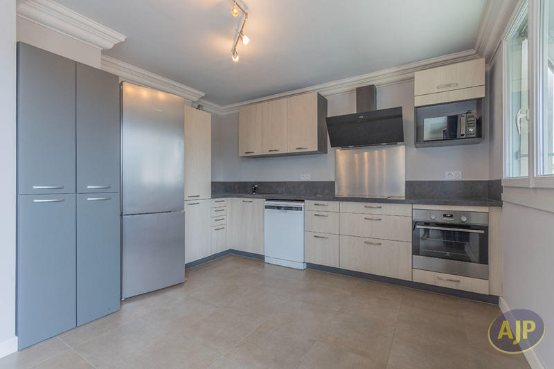 Appartement - 67 m² - 4 pièces