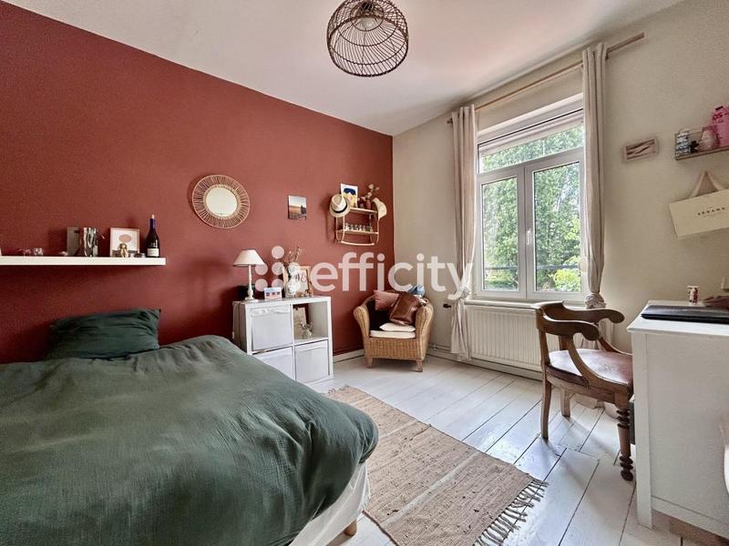 Maison - 200 m² - 8 pièces