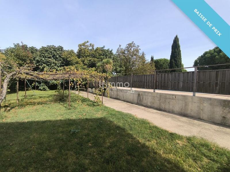 Maison - 260 m² - 9 pièces