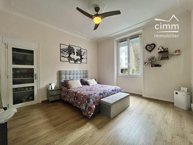 Appartement - 91 m² - 3 pièces