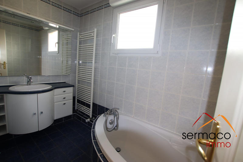 Appartement - 77 m² - 3 pièces