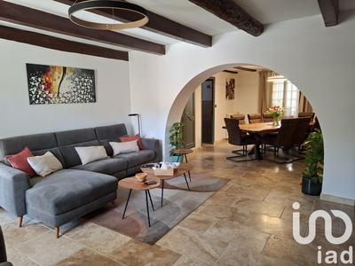 Maison - 258 m² - 8 pièces