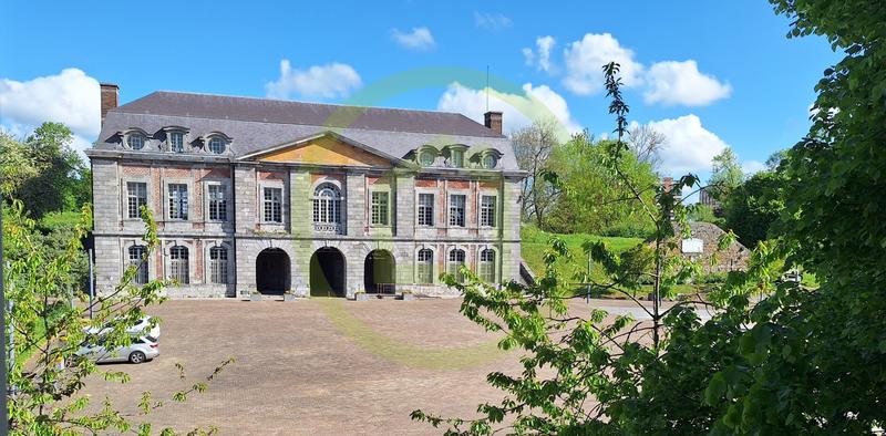 Appartement ancien - 83 m² - 5 pièces