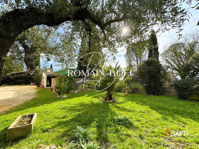 Maison - 250 m² - 11 pièces