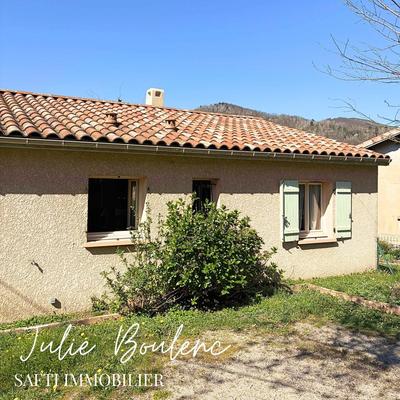 Maison - 81 m² - 4 pièces