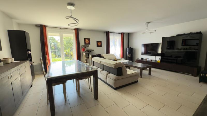 Maison - 122 m² - 5 pièces