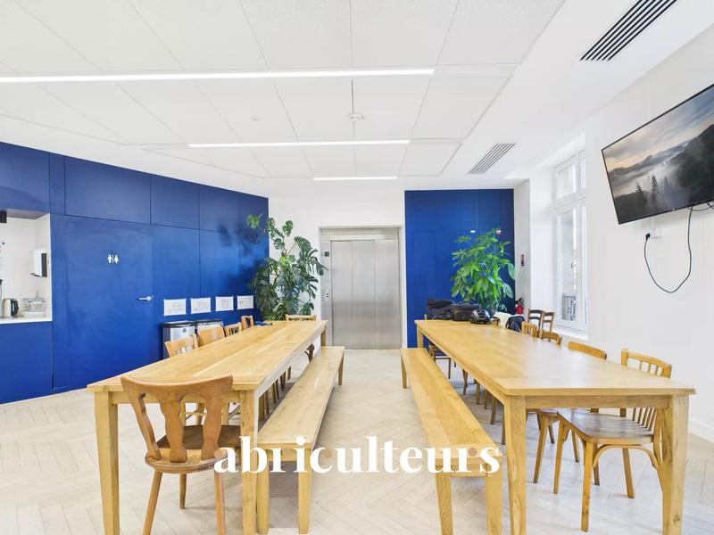 Bureau - 155 m² - 2 pièces