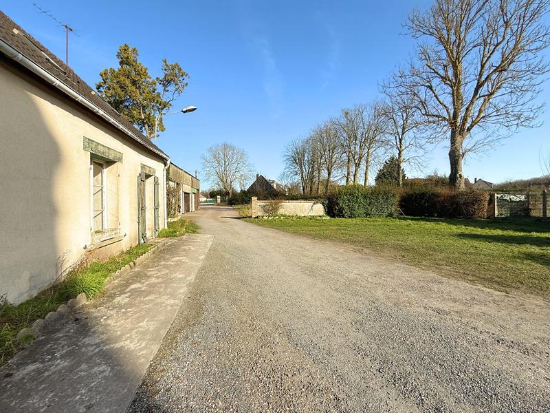 Maison - 1 258 m² - 33 pièces