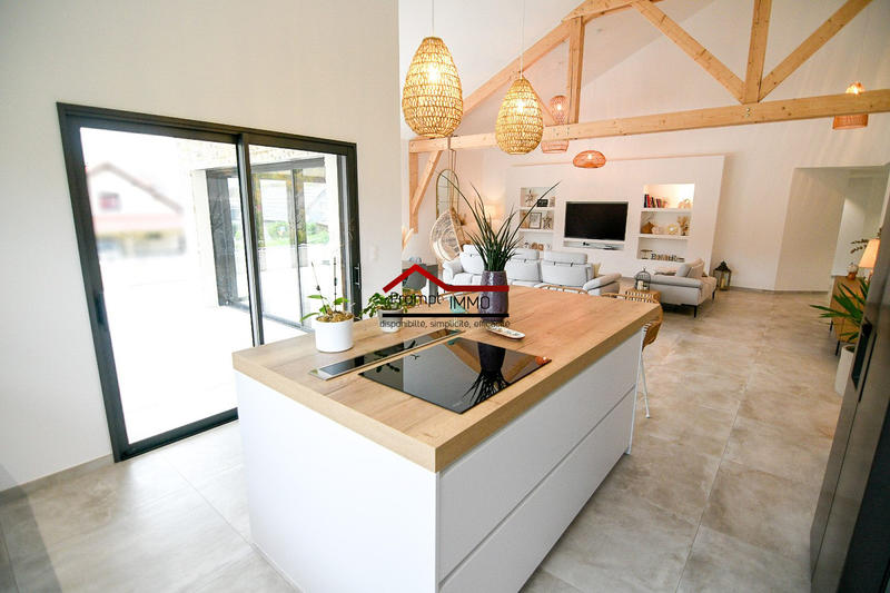 Maison - 187 m² - 5 pièces