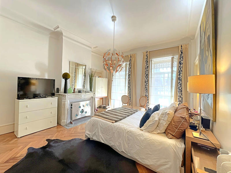 Appartement - 179 m² - 6 pièces