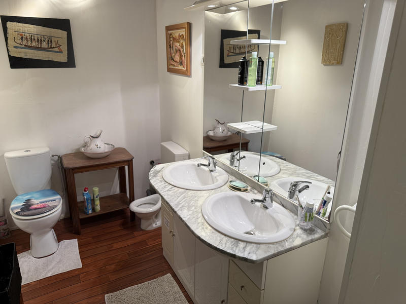 Maison - 235 m² - 8 pièces