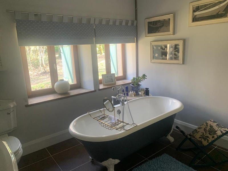 Maison - 220 m² - 10 pièces