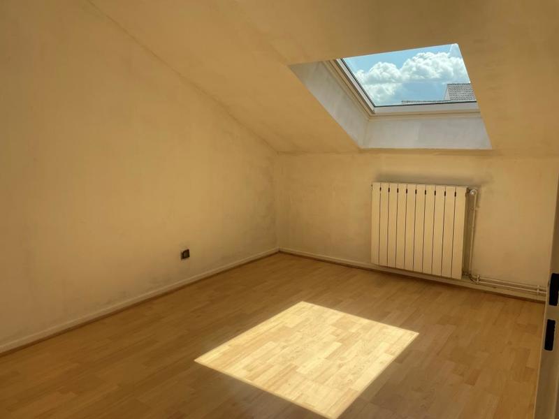 Maison - 121 m² - 6 pièces