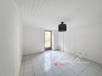 Maison - 87 m² - 5 pièces