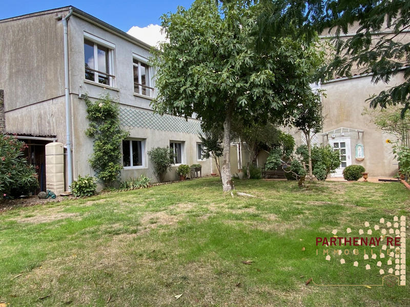 Maison - 167 m² - 7 pièces