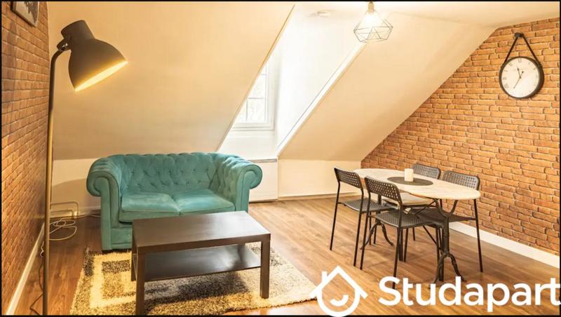 Chambre - 10 m² - 1 pièce