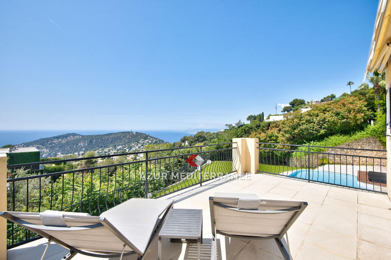 Villa - 369 m² - 6 pièces