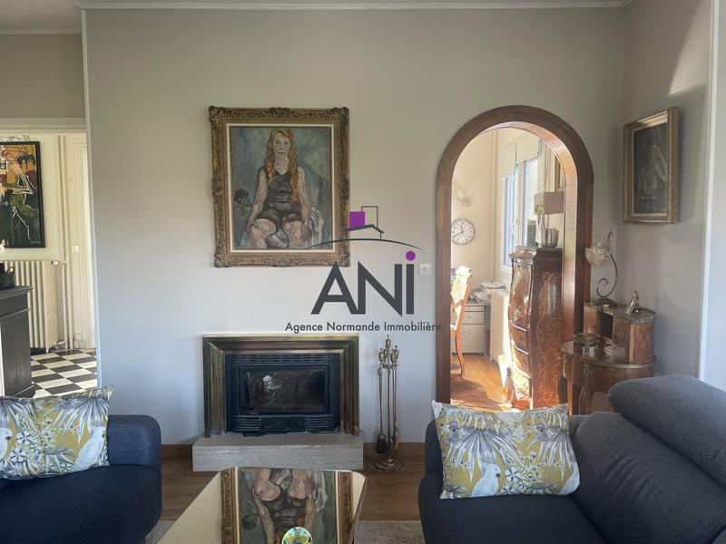 Maison - 171 m² - 8 pièces