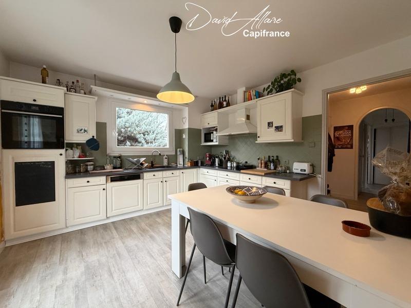 Appartement - 96 m² - 3 pièces