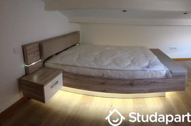 Chambre - 9 m² - 1 pièce