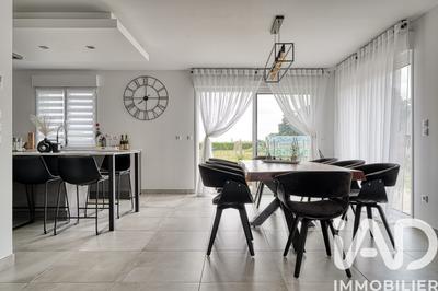 Maison - 132 m² - 6 pièces