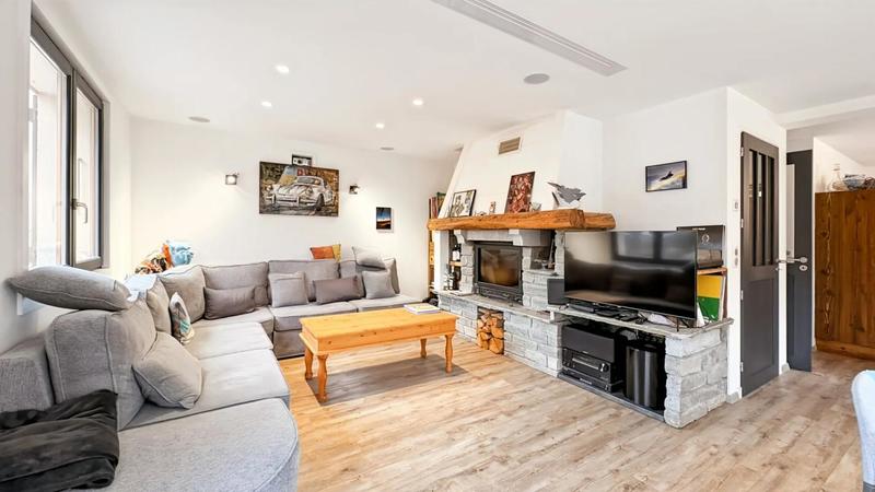 Maison - 143 m² - 7 pièces