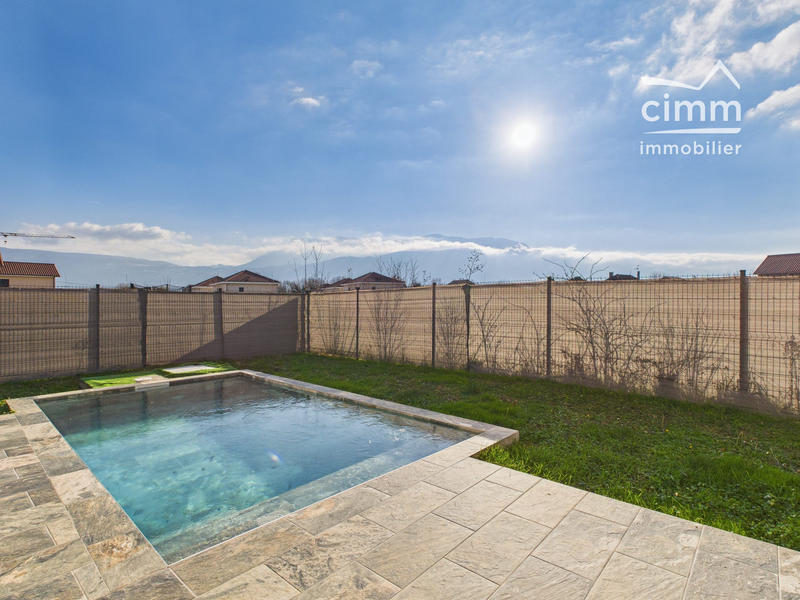 Villa - 130 m² - 4 pièces