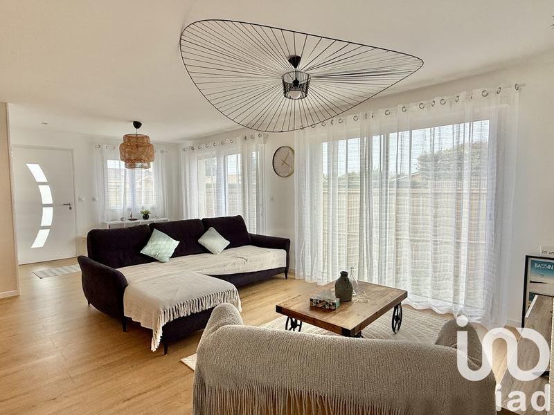 Maison - 95 m² - 4 pièces