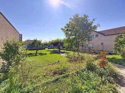 Maison - 240 m² - 10 pièces