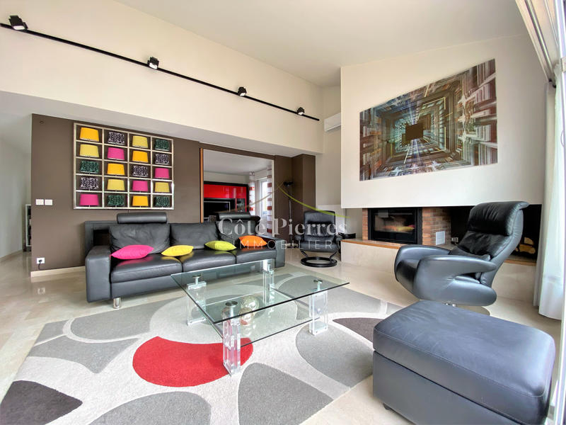 Appartement - 152 m² - 5 pièces