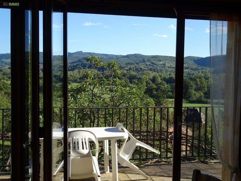 Maison - 170 m² - 9 pièces